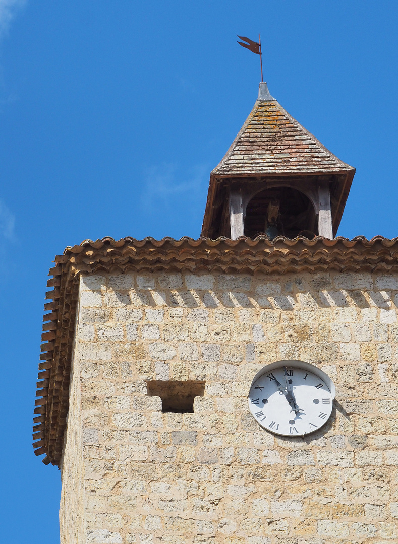 Détail de la Porte ouest  -  La Tour de l'Horloge