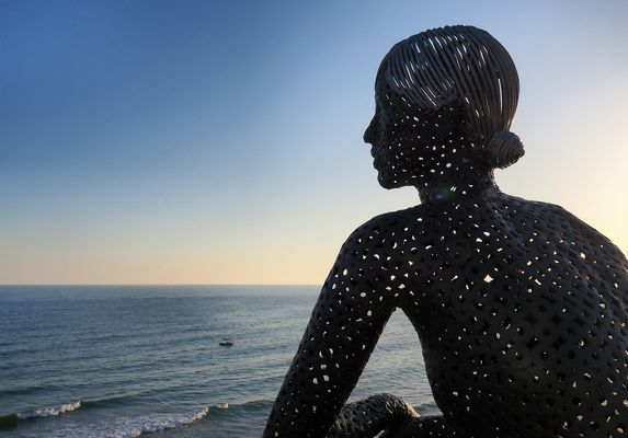 Detail de la sculpture „Contemplation“