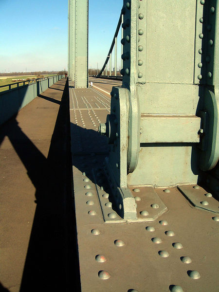 Detail der alten Uerdinger Rheinbrücke