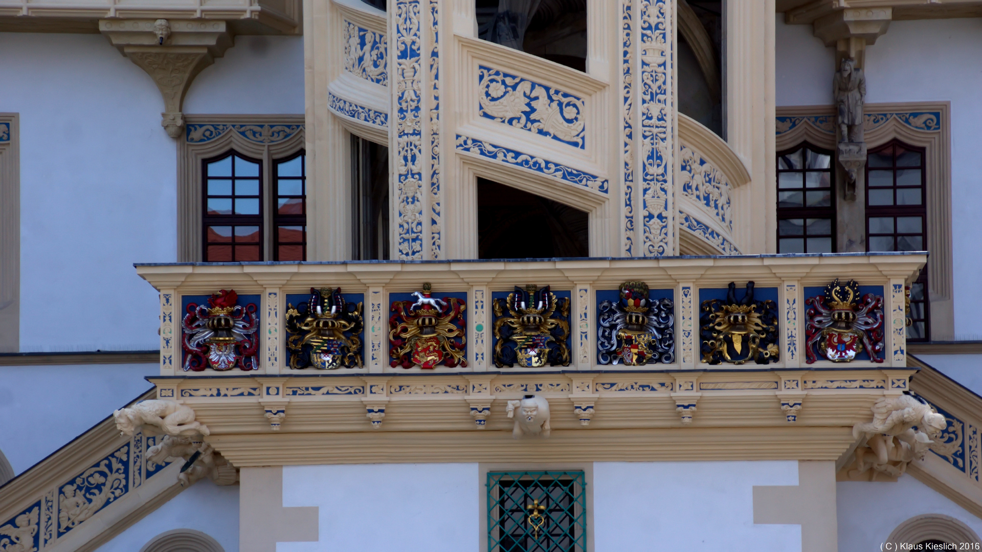 Detail der Freitreppe und vom Wendelstein vom Schloss Hartenfels in Torgau