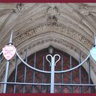 Detail des Haupteinganges der Kathedrale von Exeter