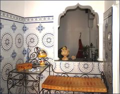 Détail d’un intérieur typique marocain – Inneneinrichtung einer typischen marokkanischen Wohnung