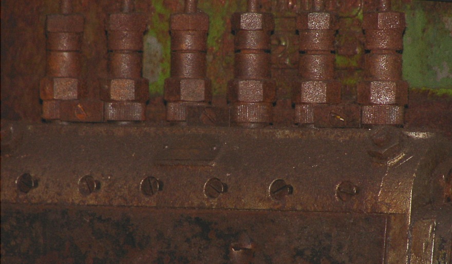 Detail eines Dieselmotors einer Feldbahn Lok II