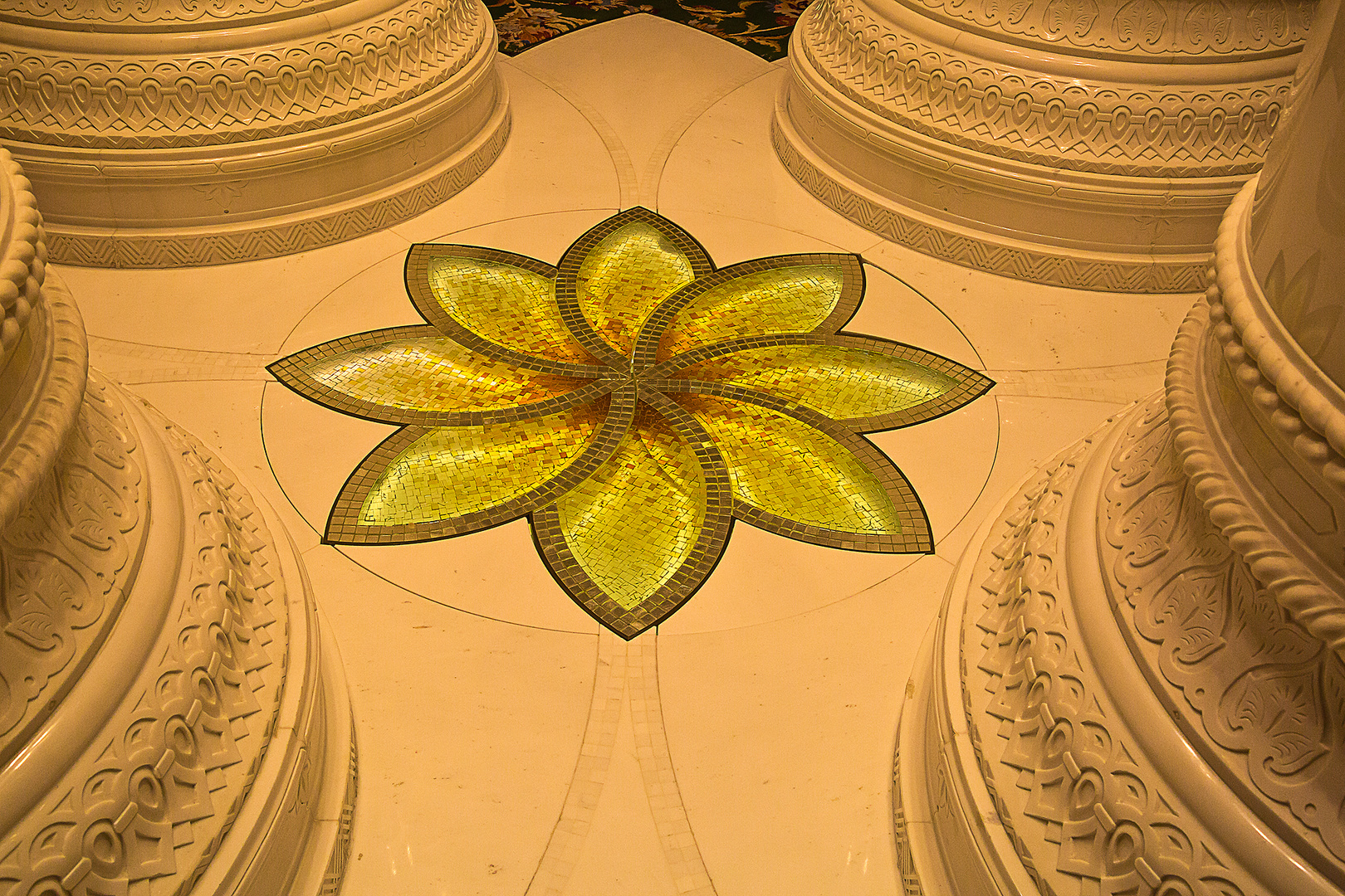 Detail in der Scheich-Zayid-Moschee