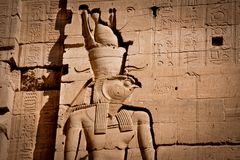 detail isis-tempel von philae (assuan)