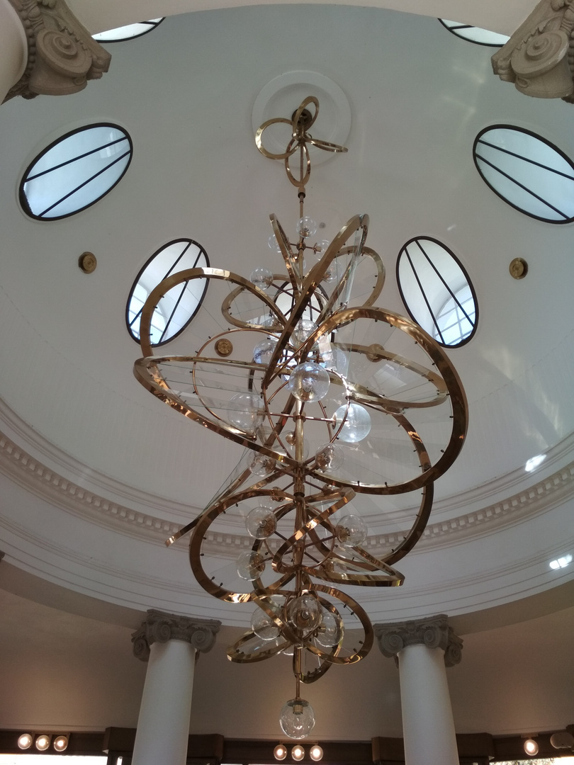 Detail of chandelier .... Marien spa.. spa colonnade.