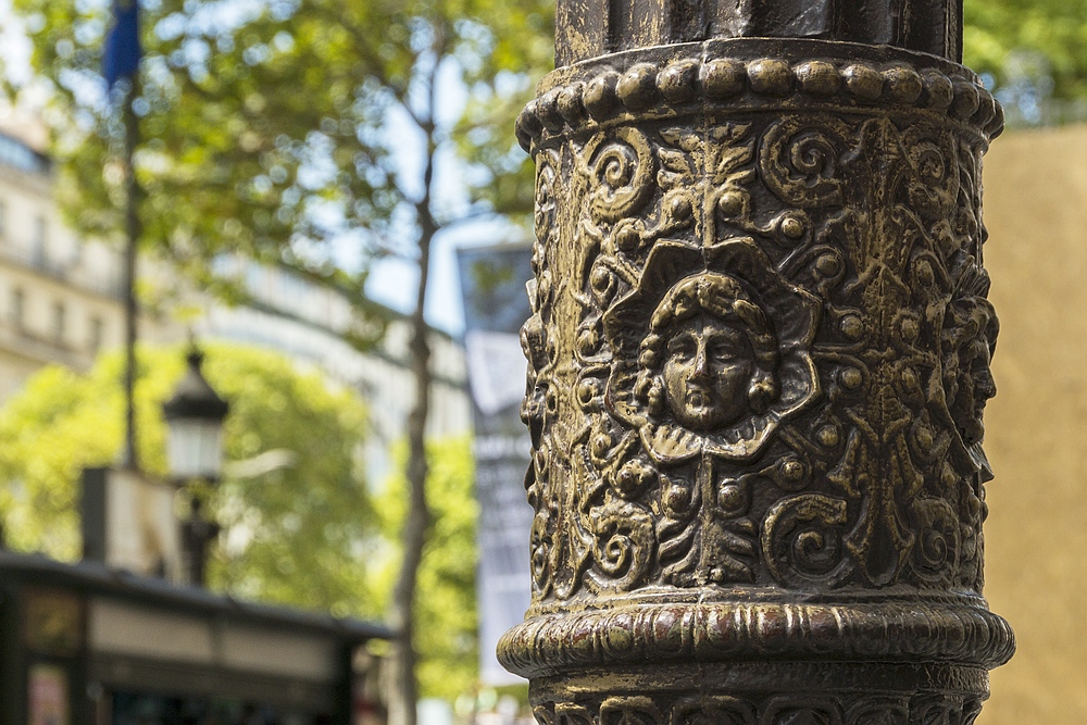 Detail - Straßenlaterne auf den Champs-Elysees