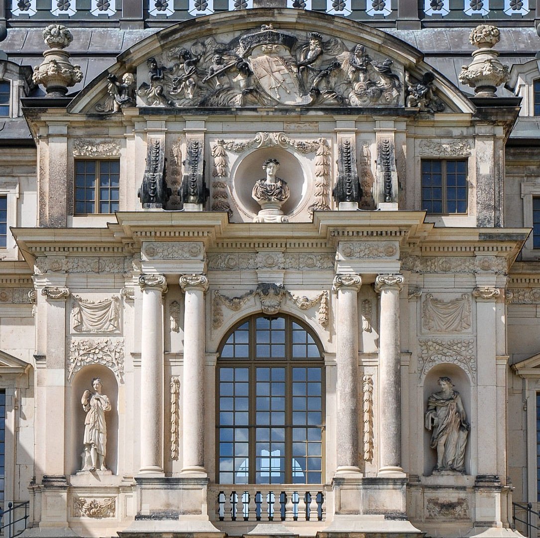 Detail vom Palais im großen Garten Dresden