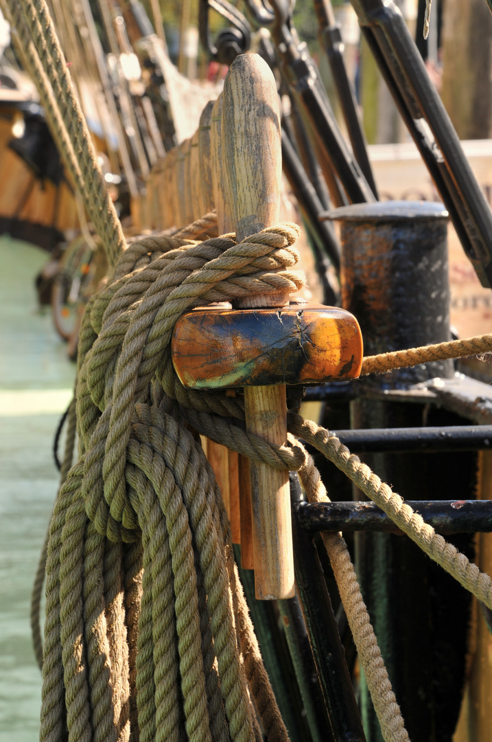 Detailaufnahme / alter Segler im Flensburger Hafen