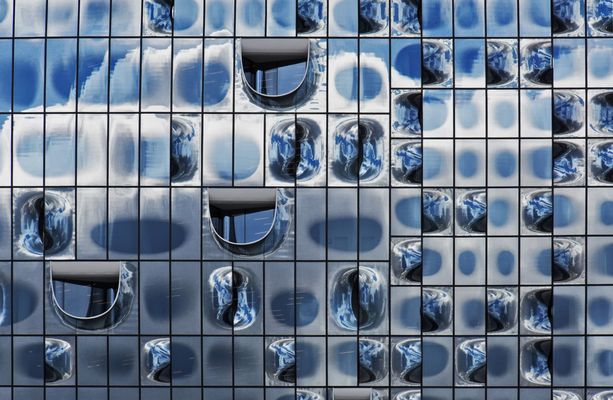 Detailaufnahme der Elbphiharmonie...