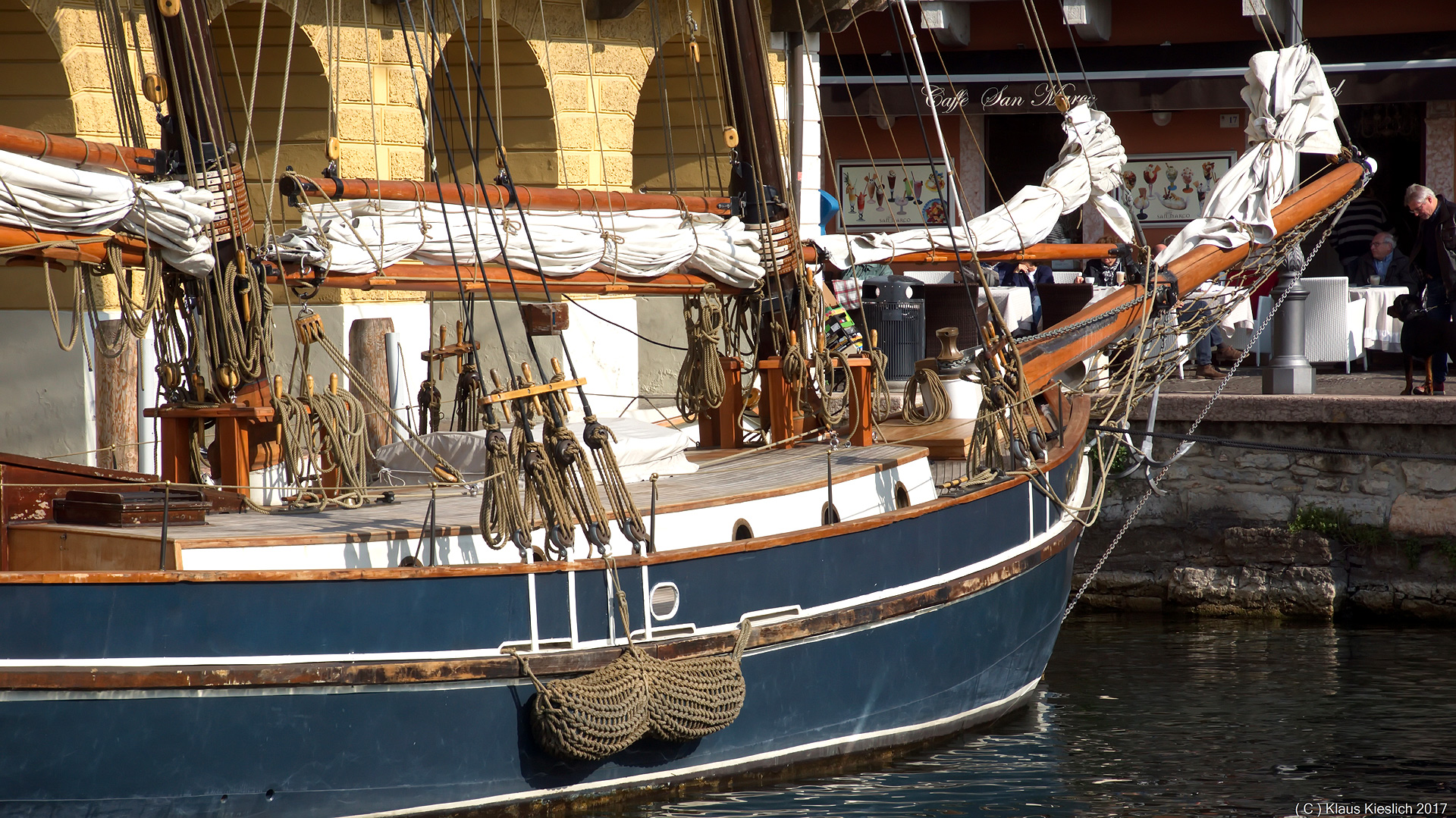 Detailaufnahme der Siora Veronica in Malcesine