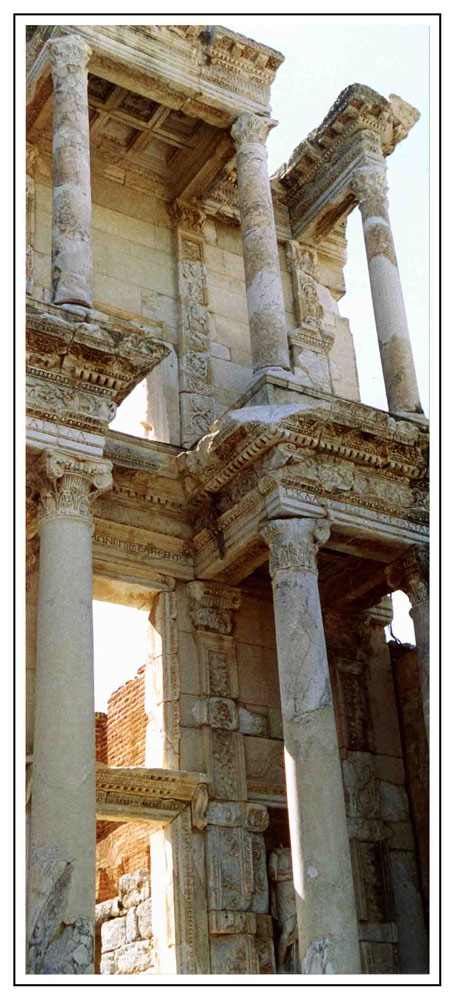 Details der Celsus Bibliothek/1