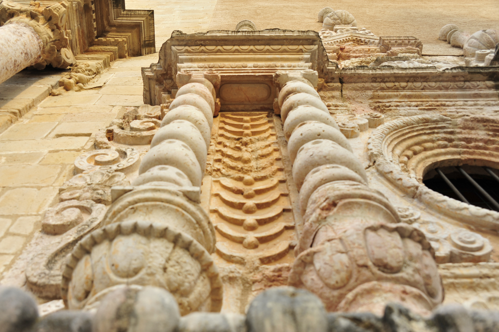 Detalle de la fachada del Monasterio de Poblet