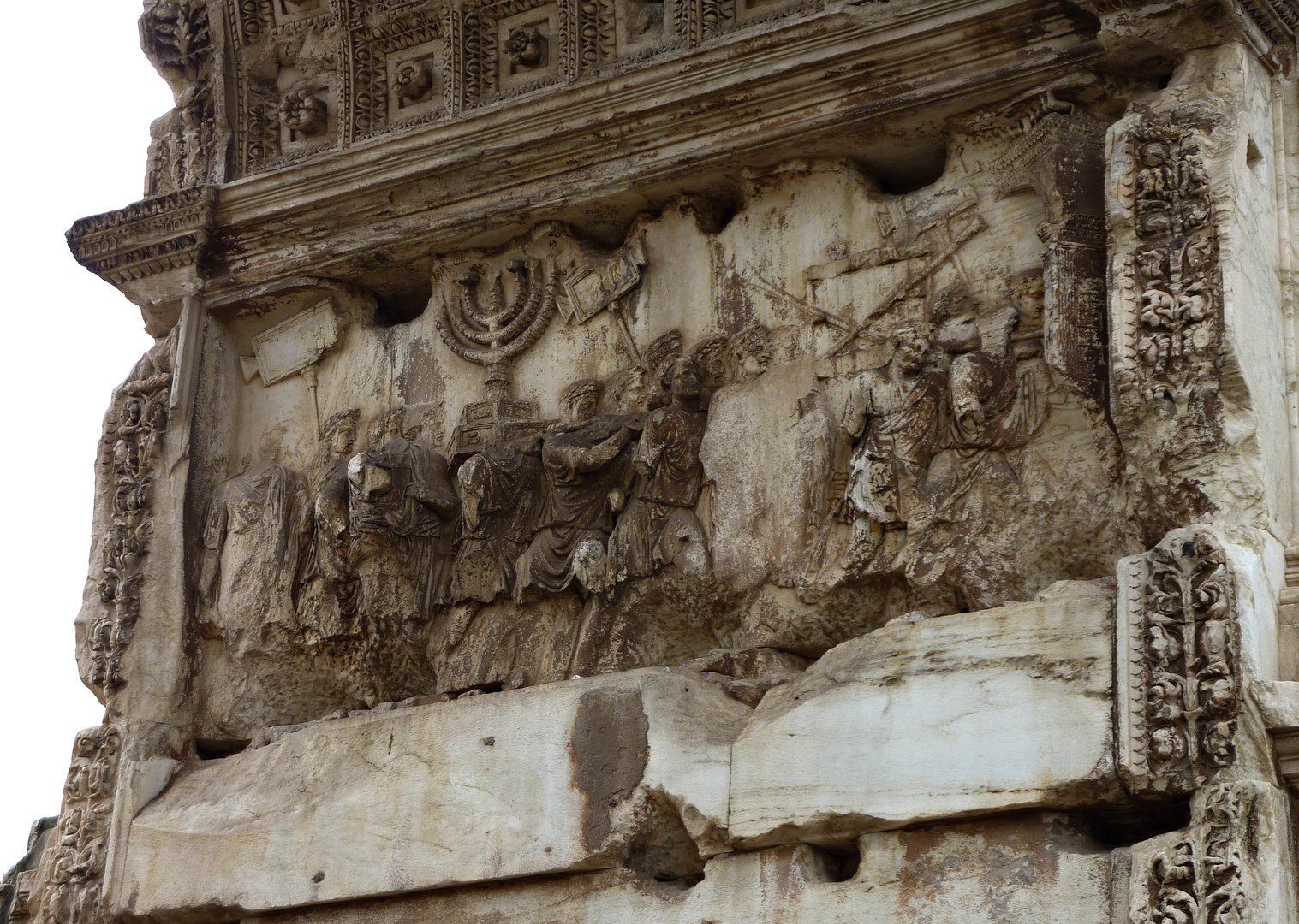 DETALLE EN EL  ARCO DEL TRIUMFO DE TITO (FORO ROMANO)*