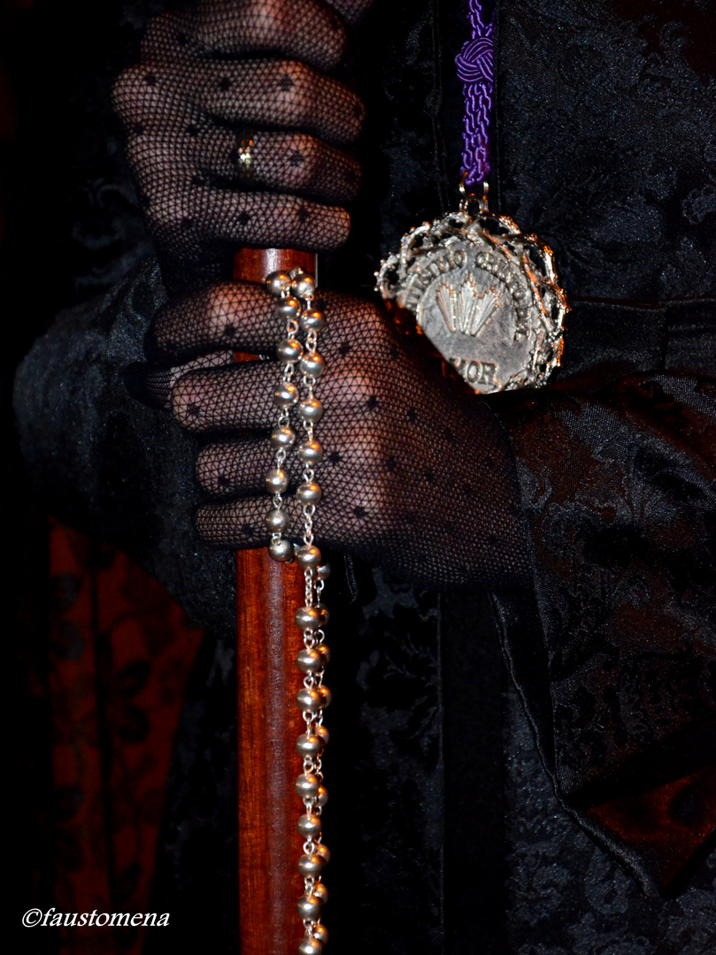 Detalle femenino (Semana Santa de Estepona 2014)