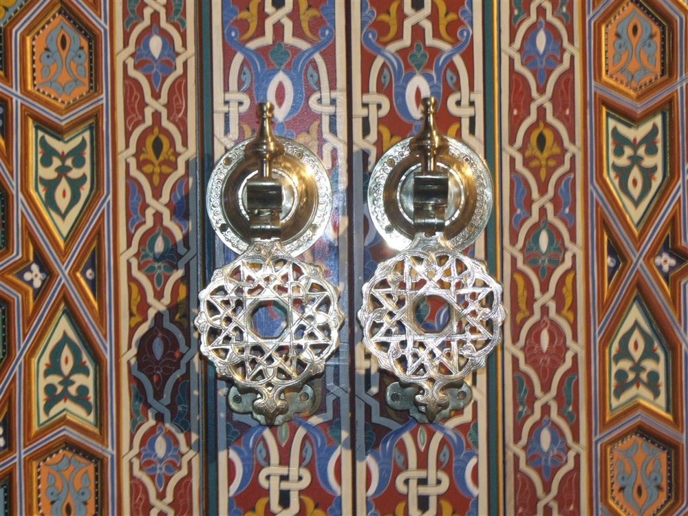 detalle puerta arabe