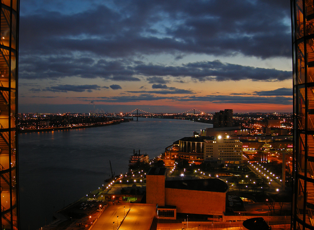 Detroit bei Nacht