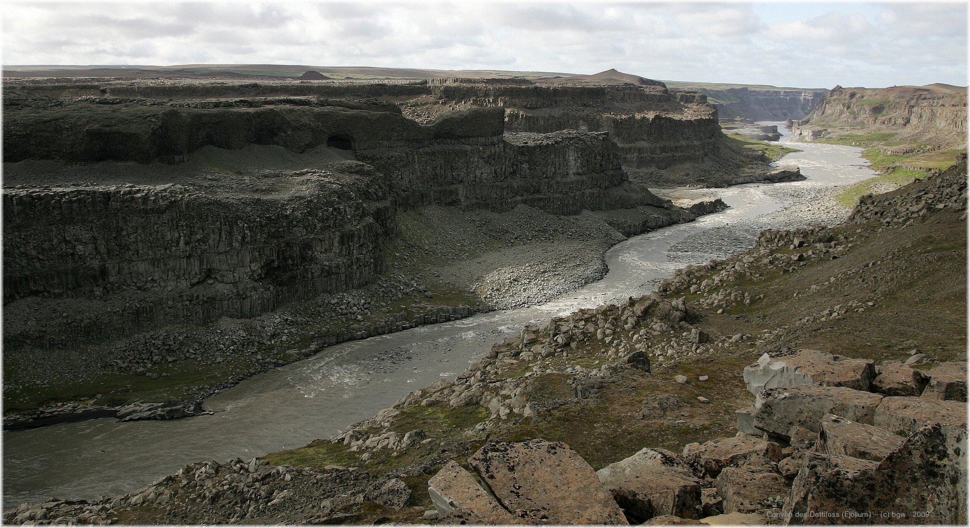 Dettifoss - Canyon