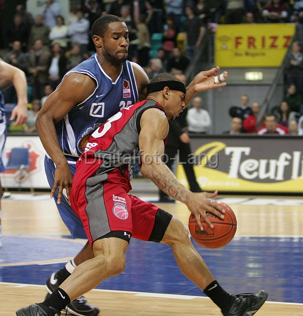 Deutsche Bank Skyliners vs. Brose Baskets Bamberg