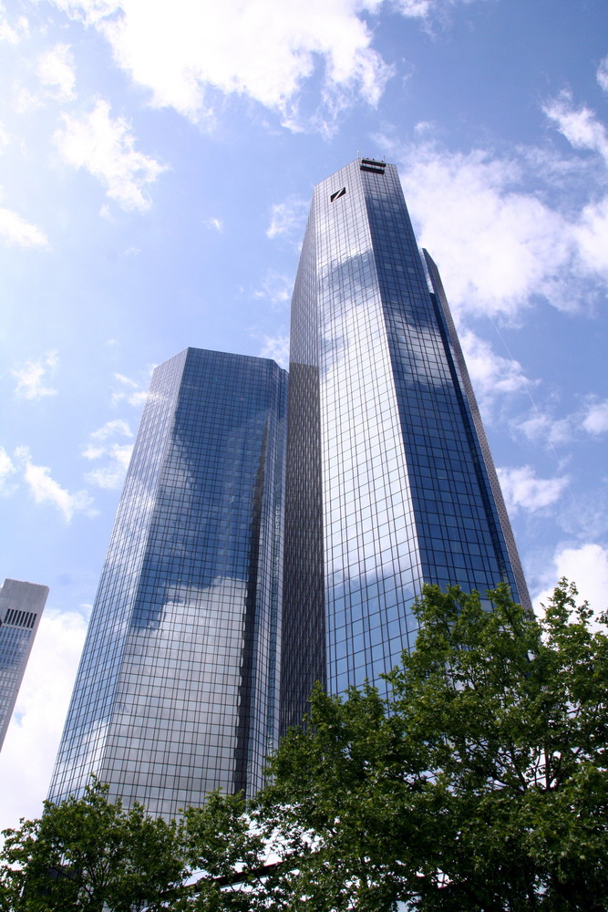 Deutsche Bank Turm...