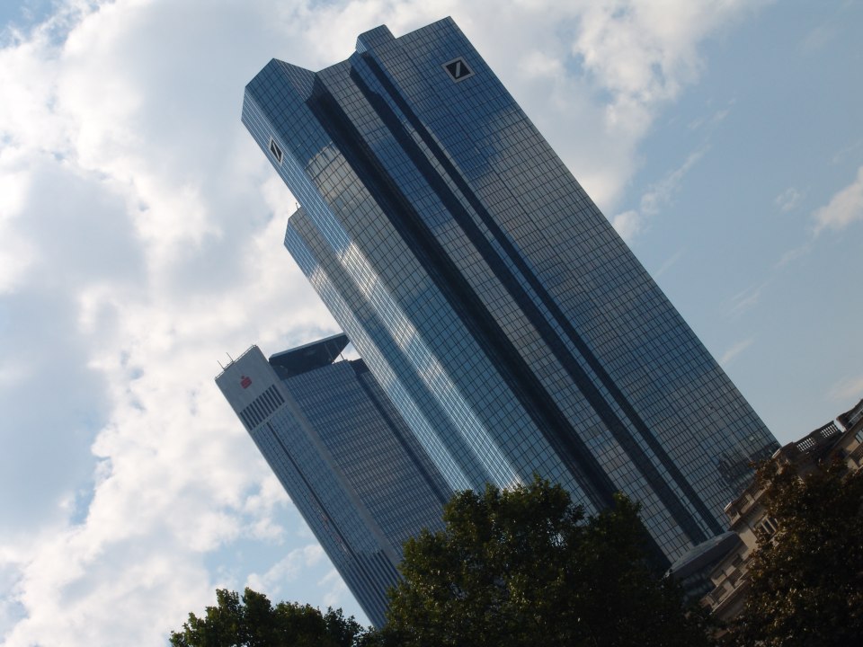 Deutsche Bank und Sparkasse in Frankfurt City