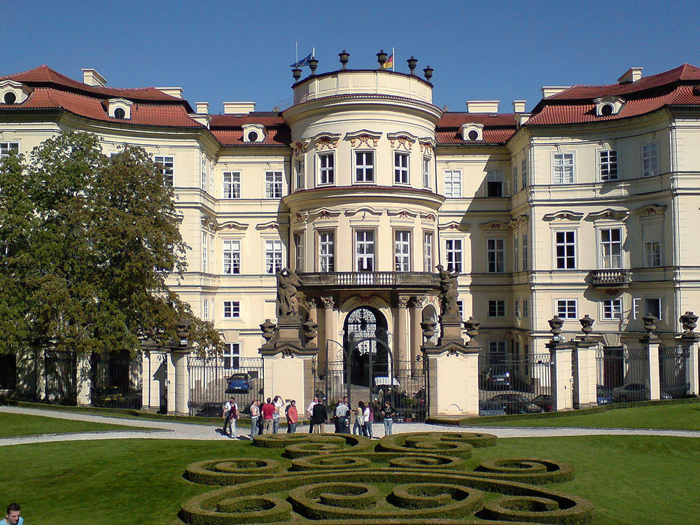Deutsche Botschaft in Prag