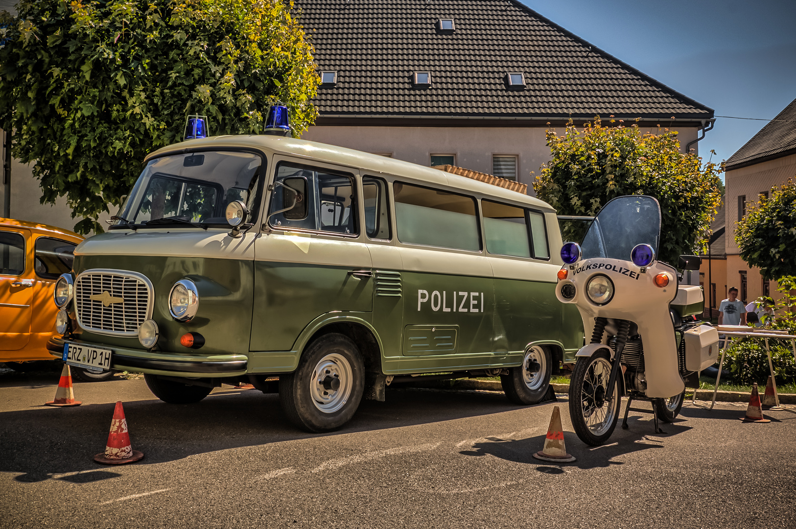 "Deutsche Volkspolizei - Verkehrskontrolle"