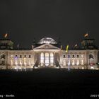 Deutscher Bundestag bei Nacht