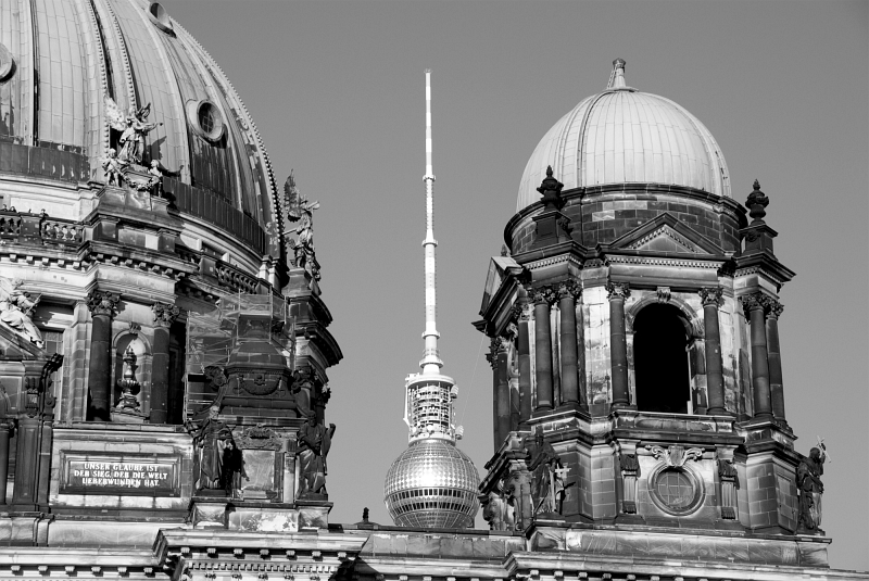 Deutscher Dom und Fernsehturm in Berlin