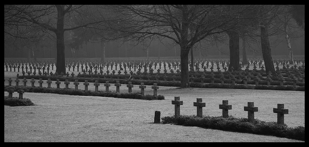 Deutscher Ehrenfriedhof bei...