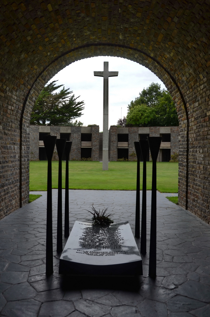 Deutscher Soldatenfriedhof Mont de Huisnes