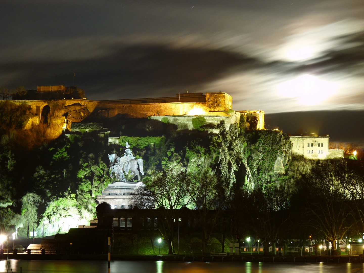 Deutsches Eck in voller Ausstrahlung