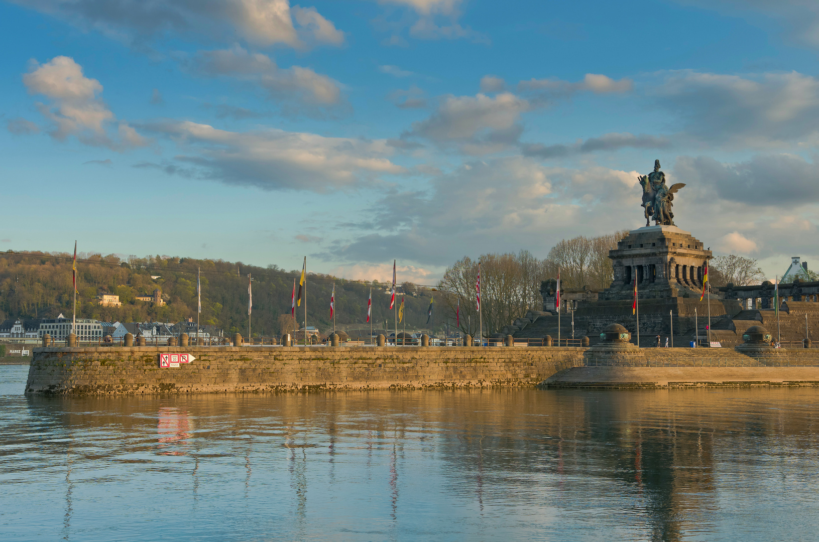 Deutsches Eck, Reiterstandbild, Koblenz