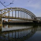 Deutschherrnbrücke mit Großmarkthalle