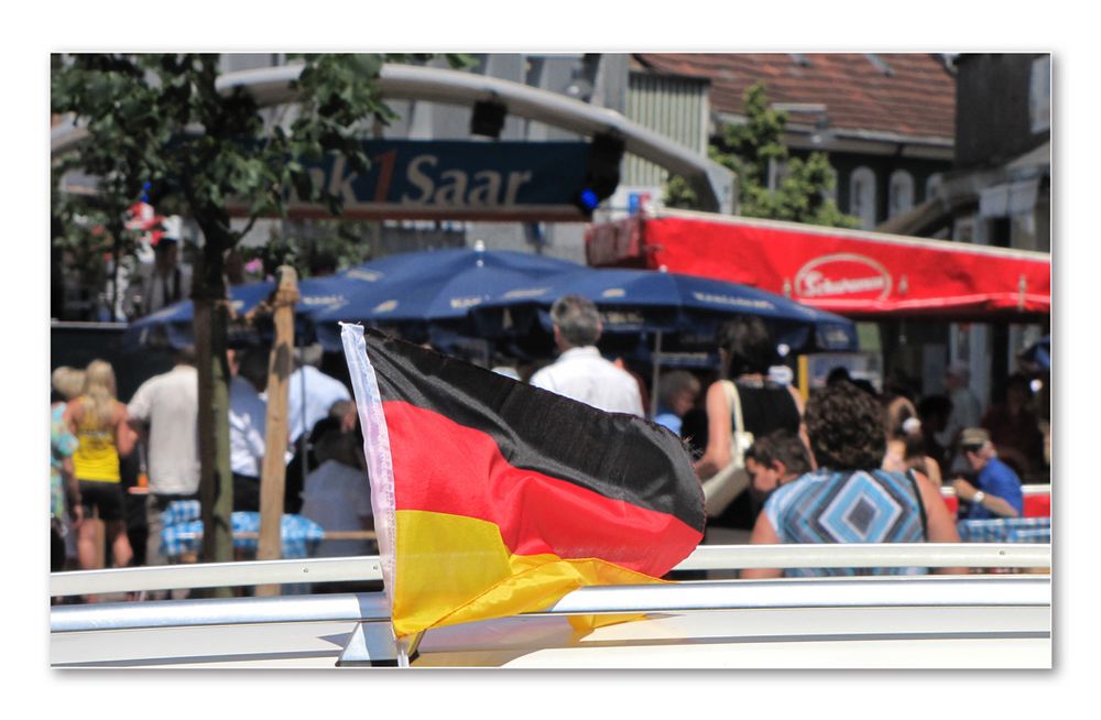 Deutschland-Fahne auf dem Dudofest
