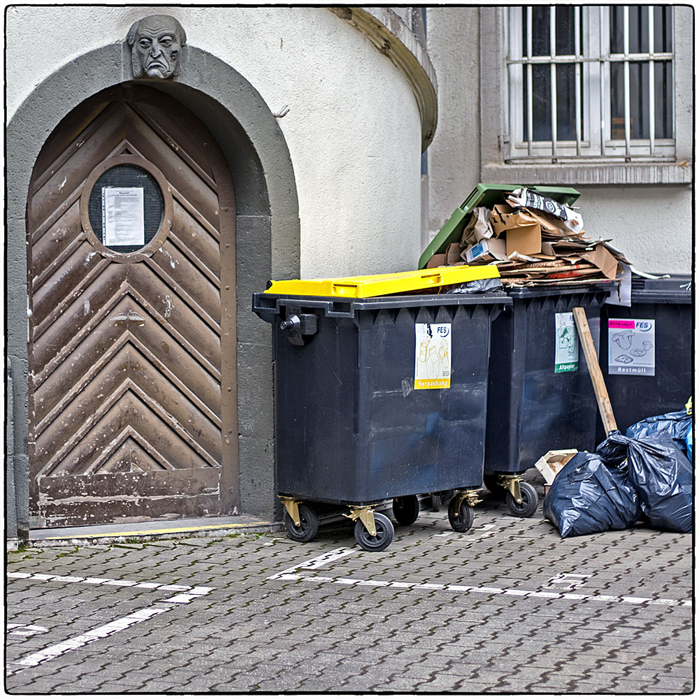 Deutschland im Quadrat - Hinterhof