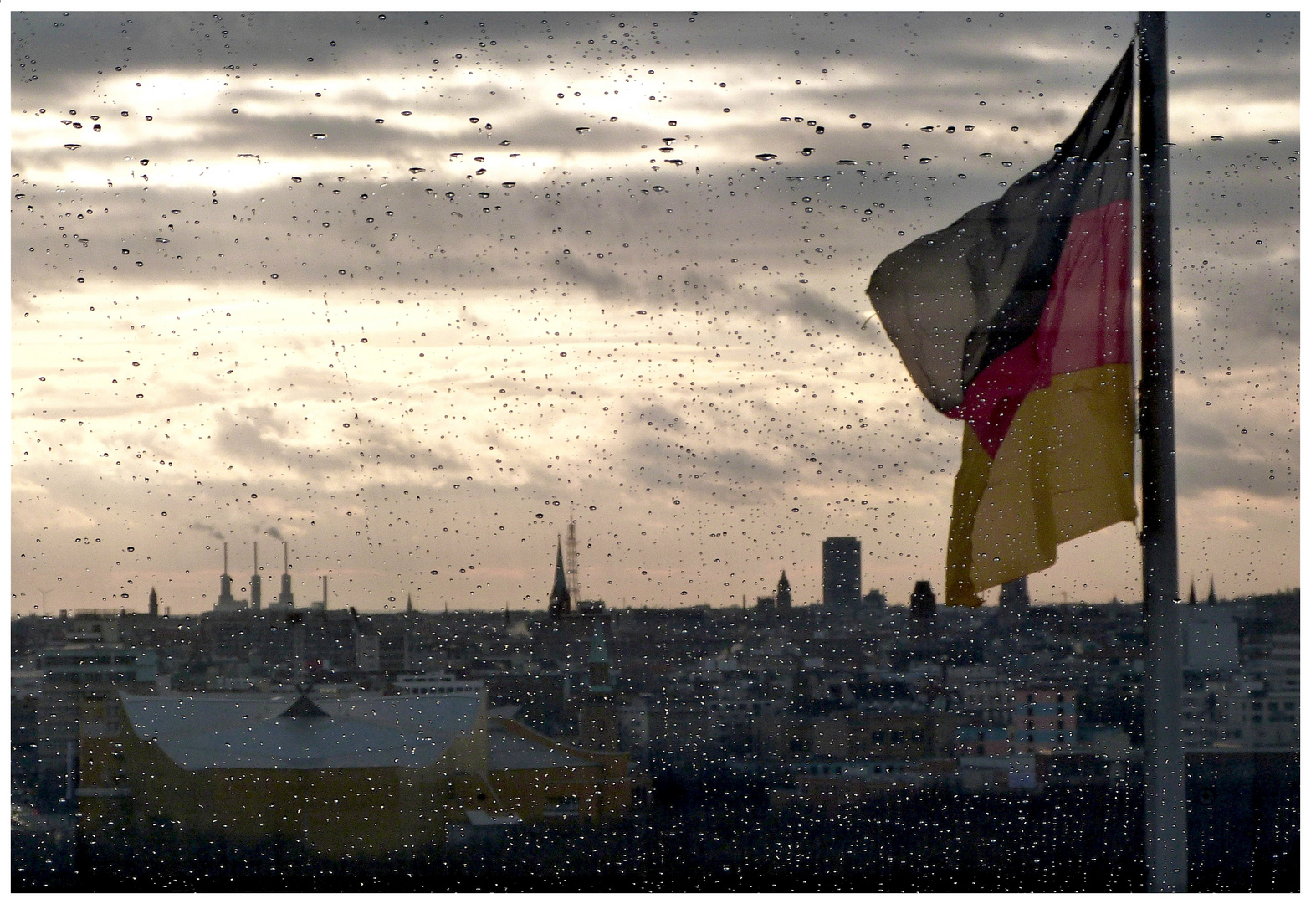 < Deutschland im Regen >