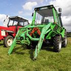 Deutz Intrac mit Frontlader