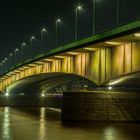 Deutzer Brücke, abends die schönste Kölner Brücke 