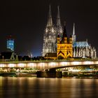 Deutzer Brücke bei Nacht