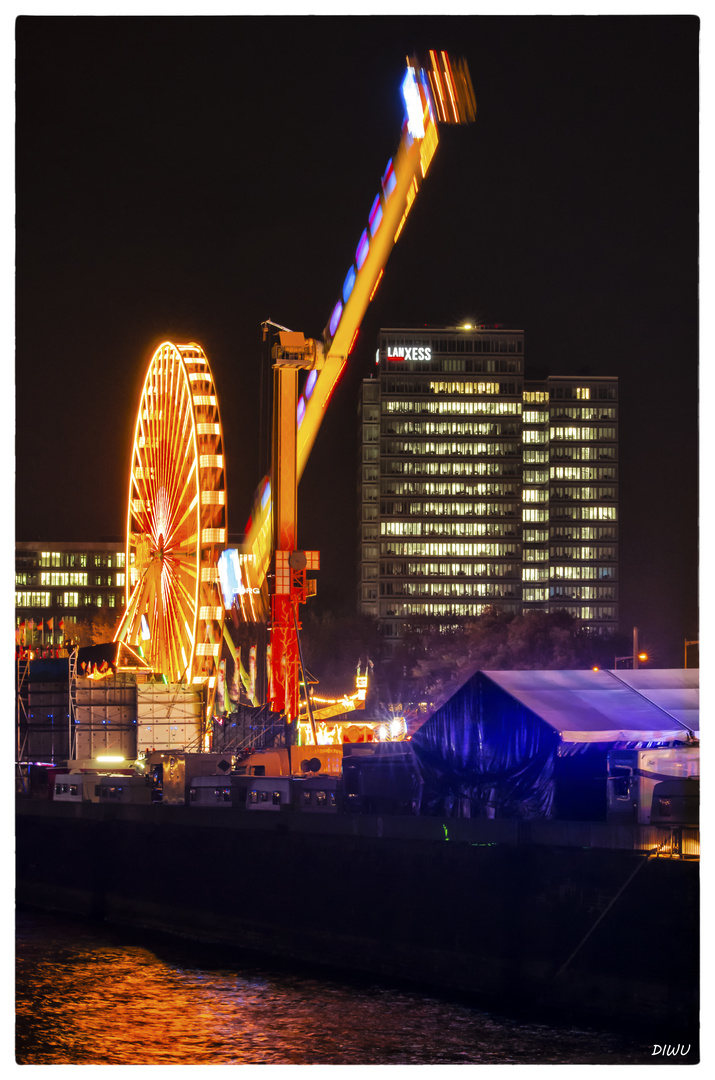 Deutzer Kirmes am Rheinufer - Bild 1