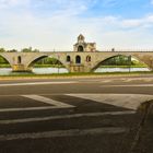 Devant le pont d’Avignon, Pont Saint-Bénézet