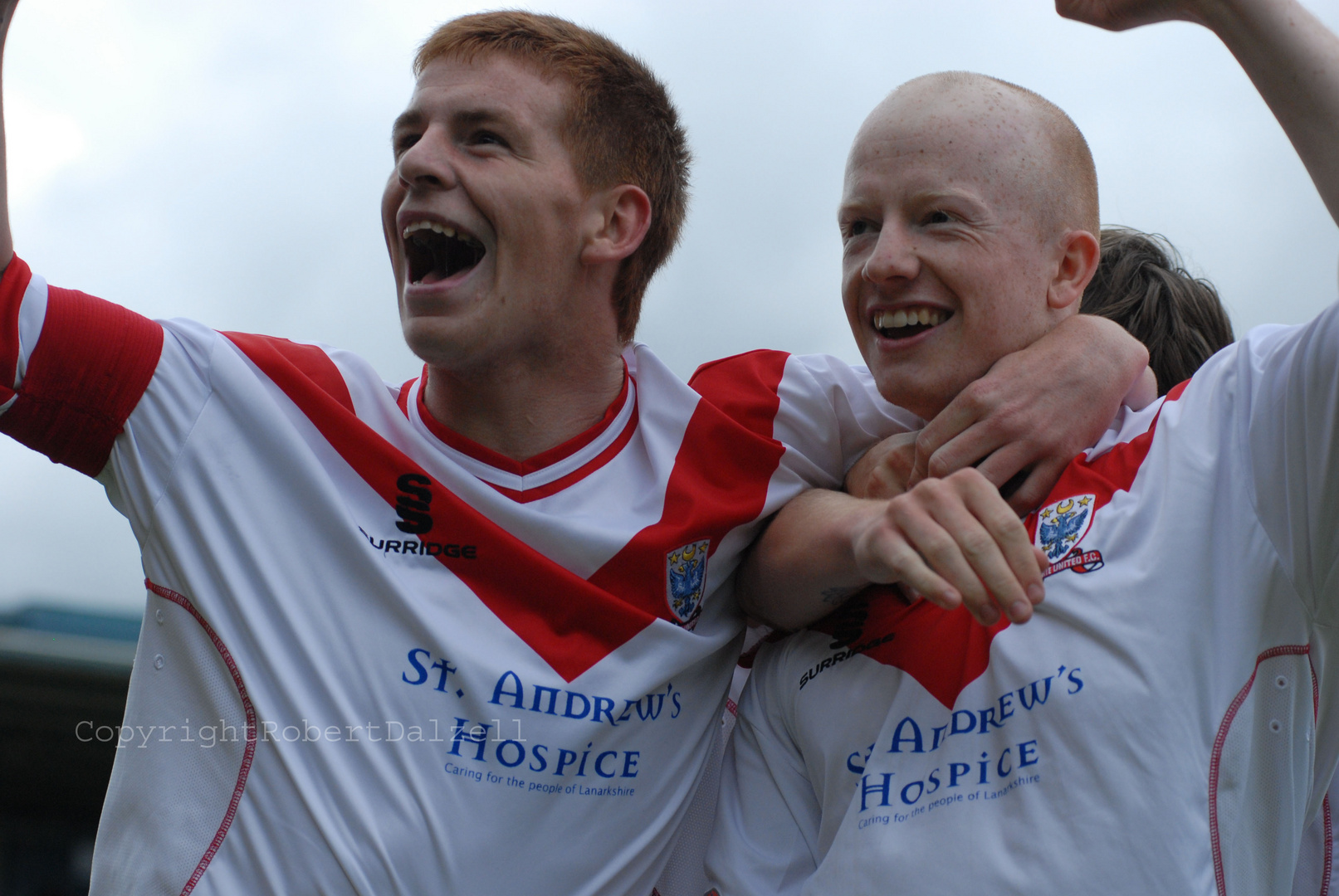 Devlin and Gemmill celebrate!