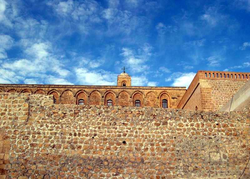 deyrulzaferan monastery