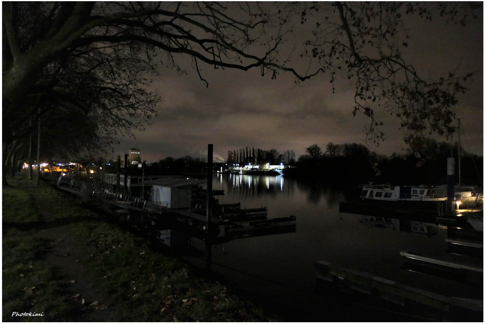 Dezember-Abend am Schiersteiner-Hafen (III)