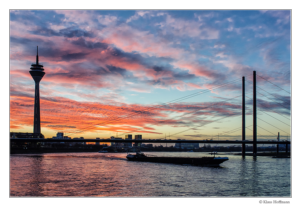 Dezemberabend am Rhein -02