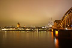 Dezembernacht über Köln