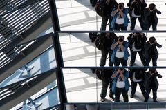 DG 4 gedrittelt im Reichstag