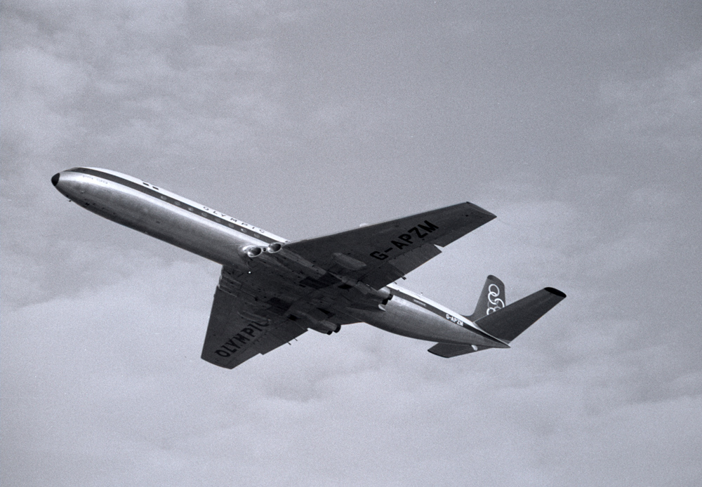 D.H.106 Comet 4B von Olympic Airways beim Start, 1960 in Kloten