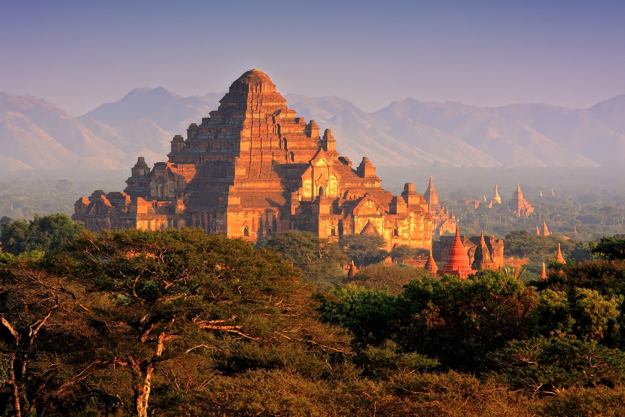 Dhammayangyi - Tempel im Abendlicht